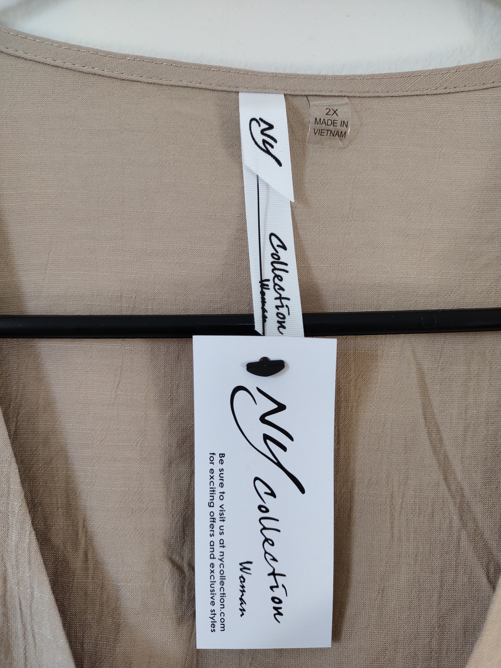 Neutral Beige V-Neck Button Front Tunic - Picture 3 of 3